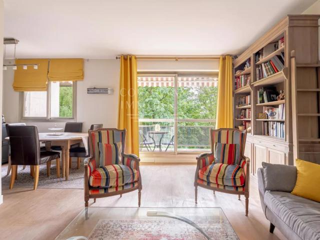 IMMEUBLE RÉCENT/ 3 PIÈCES AVEC BALCONS
