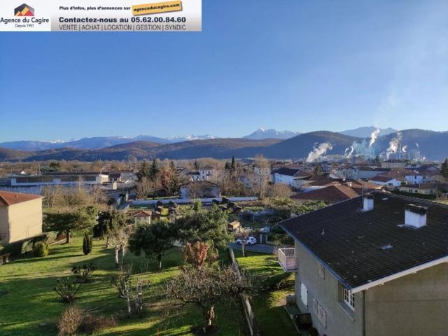 Immeuble récent, calme