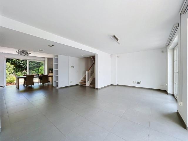 IMMO REGARD Une porte qui s'ouvre 02 653 09 40