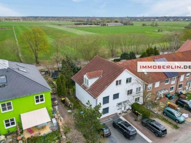 IMMOBERLIN.DE Sehr freundliches Reihenendhaus mit Sonnenterrasse & 2 Pkw Stellplätzen