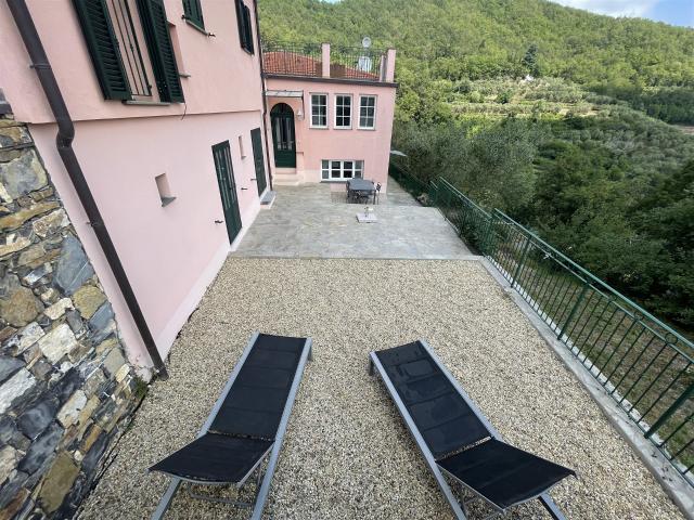 Immobile turistico ampio in Liguria, Italien 289m² Arzeno d'Oneglia