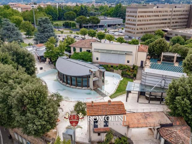 Immobile Commerciale In Vendita Nel Centro Storico DI Arezzo 1700m² Arezzo