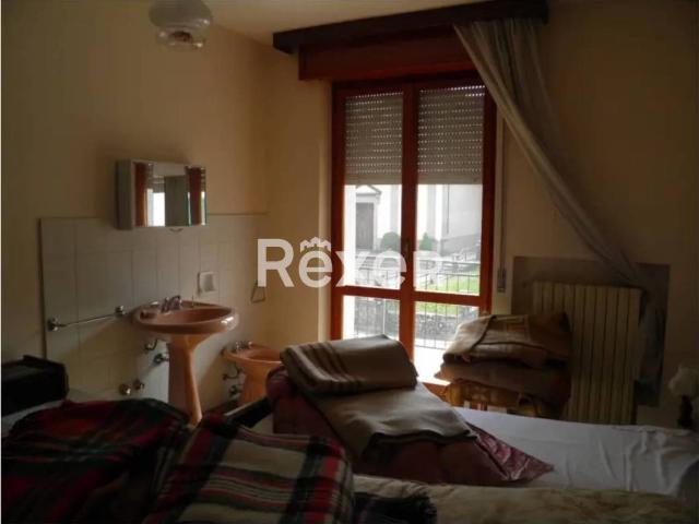 Palazzo / Stabile in vendita a Albareto PR