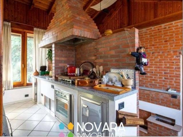 Villa in vendita a Borgo Ticino NO