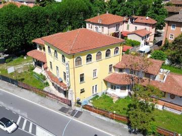 Palazzo / Stabile in vendita a Brescia BS
