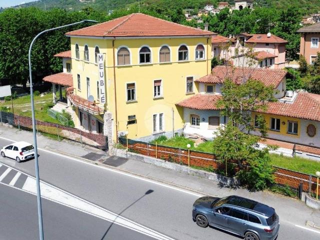 Palazzo / Stabile in vendita a Brescia BS