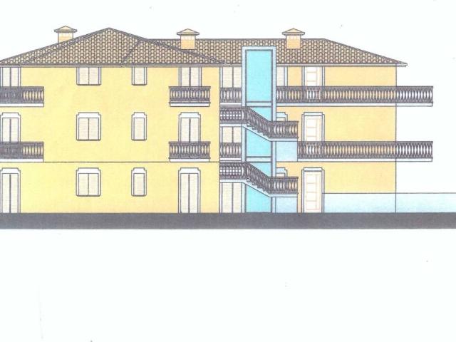 Palazzo / Stabile in vendita a Ostra AN