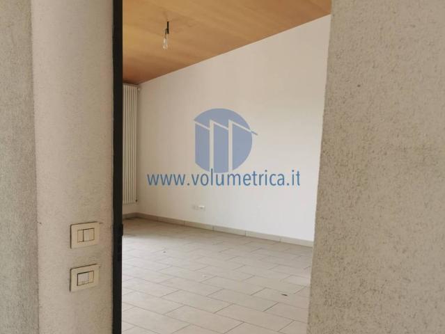 Appartamento in vendita a Lambrugo CO