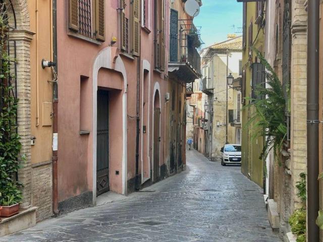 Palazzo / Stabile in vendita a Lanciano CH