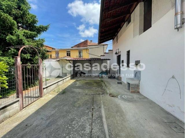 Casa indipendente in vendita a Livorno Ferraris VC