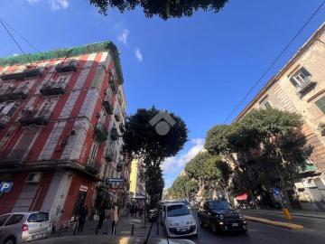 Palazzo / Stabile in vendita a Napoli NA