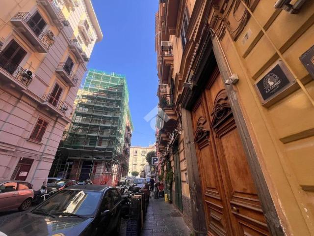 Palazzo / Stabile in vendita a Napoli NA