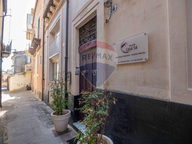 Palazzo / Stabile in vendita a Ragusa RG