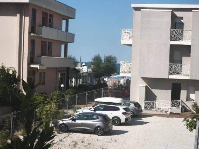 Palazzo / Stabile in vendita a Rimini RN