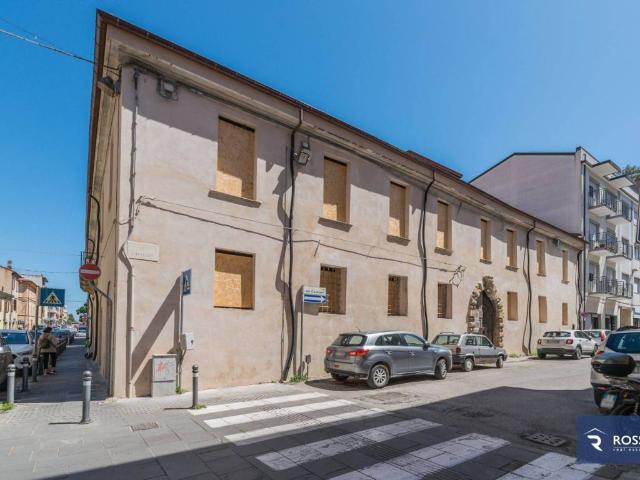 Palazzo / Stabile in vendita a Rimini RN