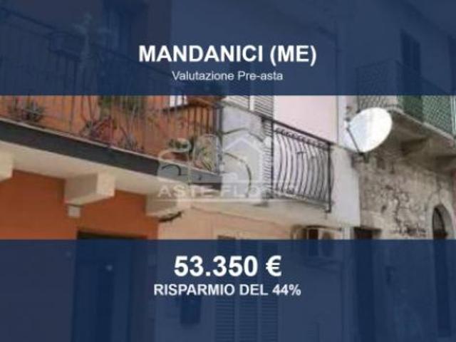 Immobile in asta di 124 m con più di 5 locali in vendita a Mandanici