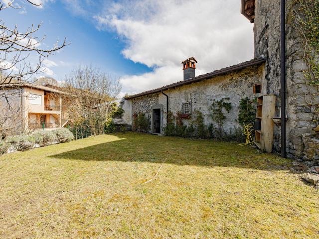 Immobile Storico in Vendita Parzialmente Ristrutturato con V. 324m² Bergamo