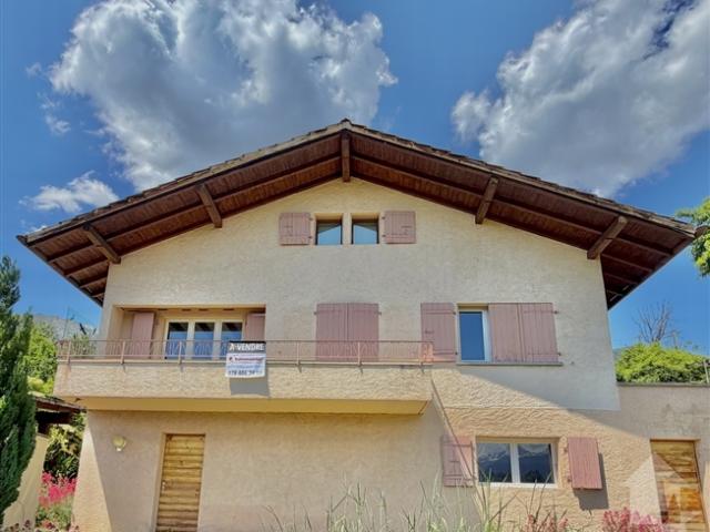 Immobilien Grundstück, Haus + Bauland!