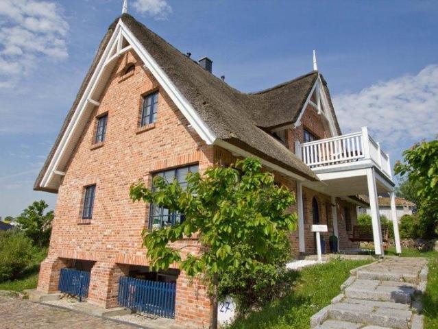 Immobilienmakler Schwerin gesucht: Exclusives Ferienhaus an der Ostsee ganzjährig zu vermieten