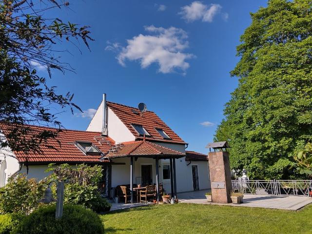 ImmobilienPunkt* Liebhaberobjekt mit traumhaftem Landgarten Pure Idylle