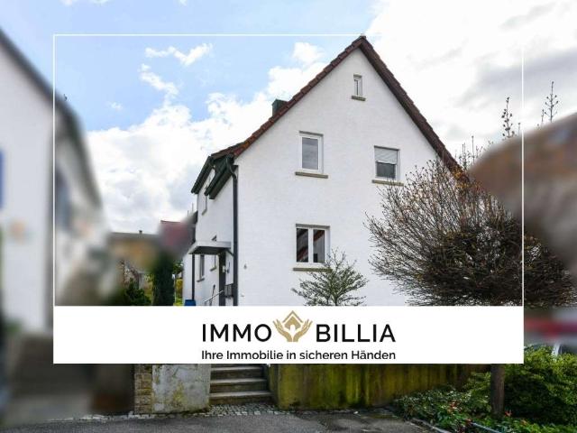 ImmoBillia: Zweifamilienhaus mit Charme, Garten & Dachterrasse in Marbach am Neckar!