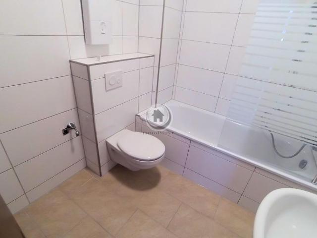 ! ImmoPoint ! TOP Energie Wert hell und schön geschnitten, Fußbodenheizung SÜD Balkon! IHMERT