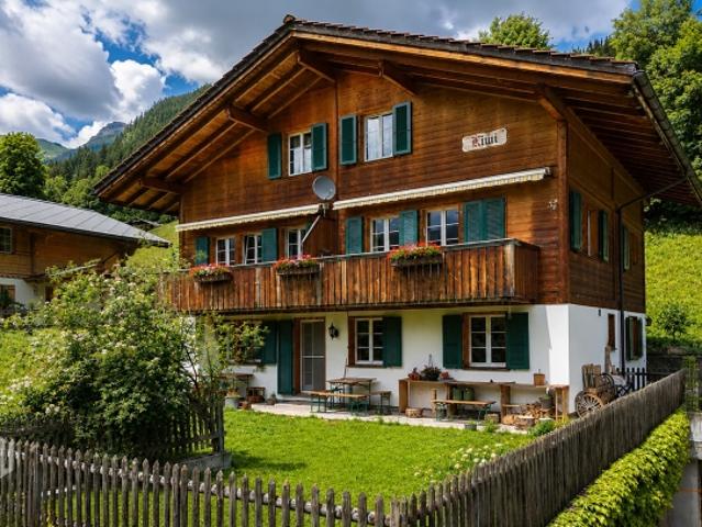ImmoWyss 4,5 Zimmer Garten Ferienwohnung mit Sicht zum Eiger