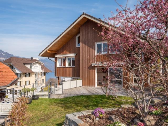 ImmoWyss Ihr grosszügiges Zuhause mit Aussicht auf See und Berge