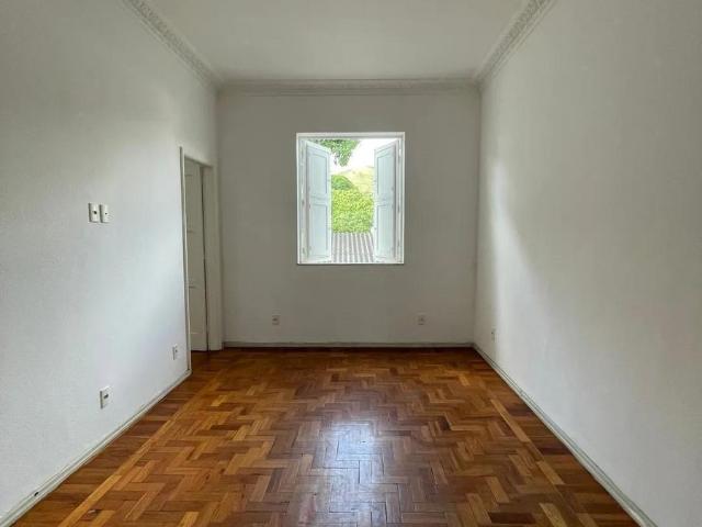 Imoveis Na Praça Seca