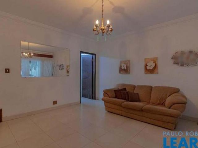Imoveis na Vila Gilda