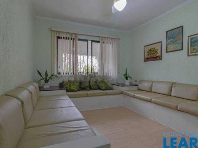 Imoveis na Vila Gilda