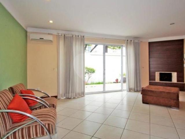 Casa térrea com 3 quartos à venda em Bela aliança SP