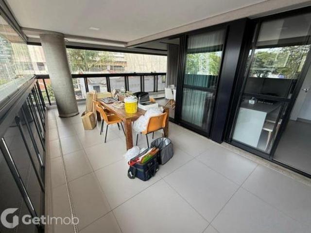 Apartamento à venda no Jardim Nélia, SP