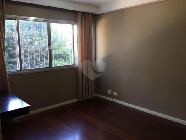 Apartamento de 68m com 2 quartos à venda em Vila Paulista