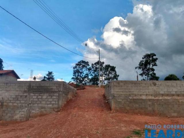 Imoveis em Caldas