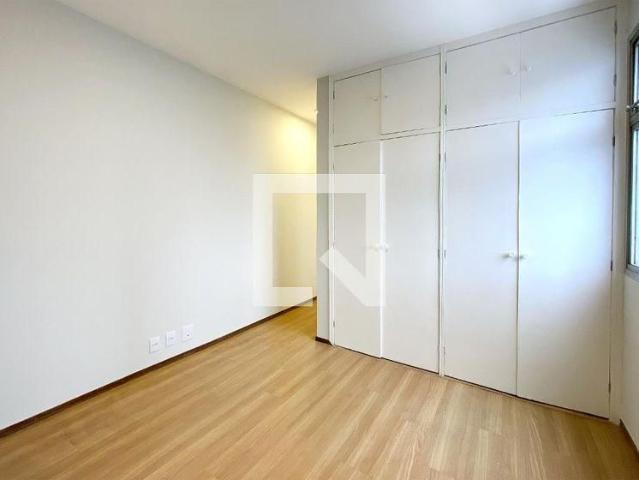 Imoveis Em Funcionários