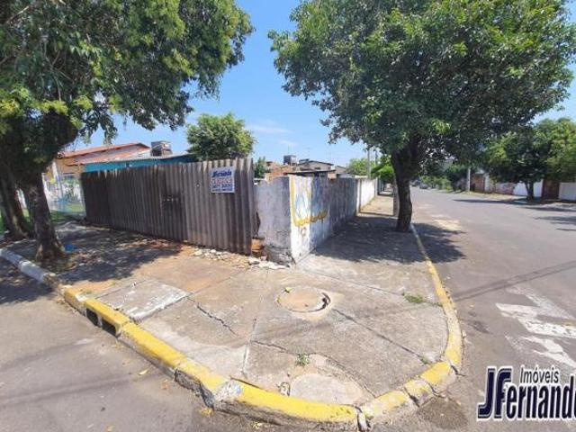 Terreno à venda em Guajuviras