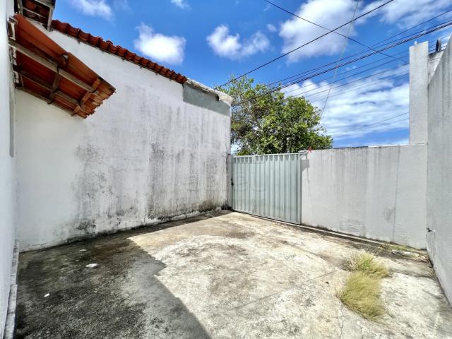 Imóveis Residenciais Kitnet Potengi Residencial para Locação em Natal