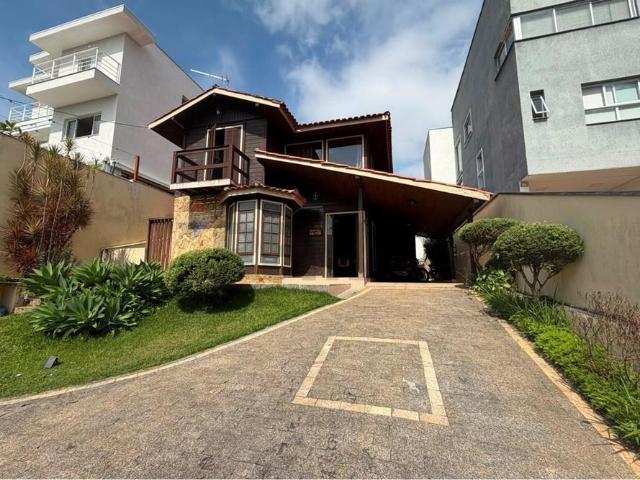 Imóvel com ótima área de lazer e localização