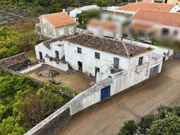 Imóvel com Terreno e Vinha – Porto Martins, Praia da Vitória