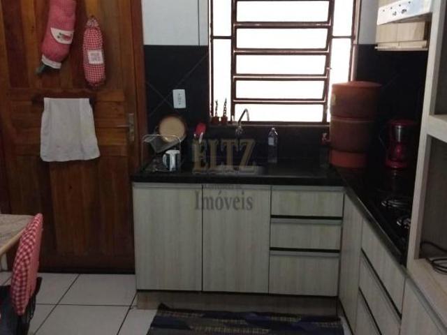 Imóvel com 2 residências e piscina em Dois Irmãos