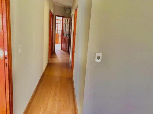 Imóvel com 3 dormitórios sendo 1 suíte! Casa independente