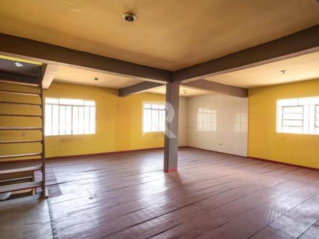 Imóvel Comercial com Terreno Amplo e Potencial Construtivo – São Braz – Curitiba/PR