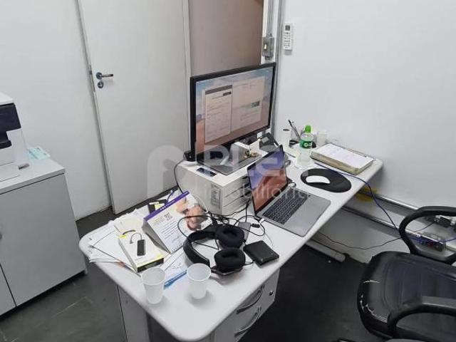Imóvel comercial de padrão corporativo, totalmente reformado e equipado com 300 metros em Santana