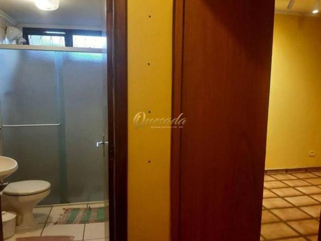 Imóvel comercial e residencial à venda, 5 quartos, 1 suíte, 230 m² de construção, região central de