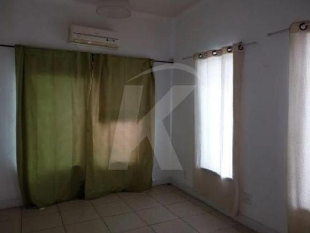 Imóvel Comercial e/ou Residencial com 6 dormitórios / salas em Santa Teresinha