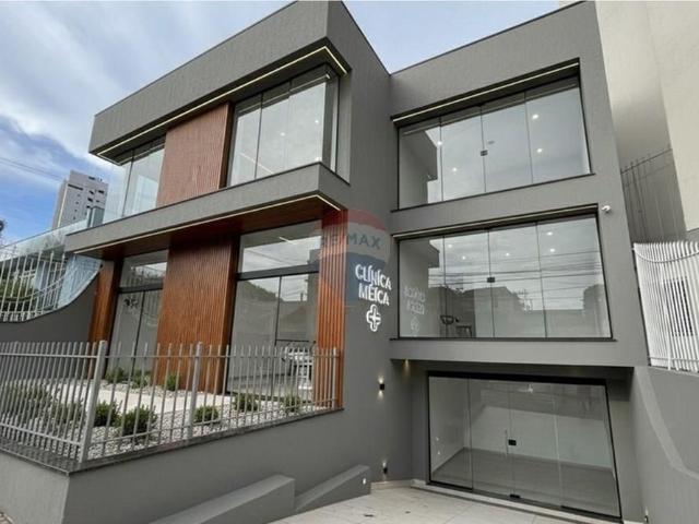 Imóvel comercial para locação no Centro de Lages/SC