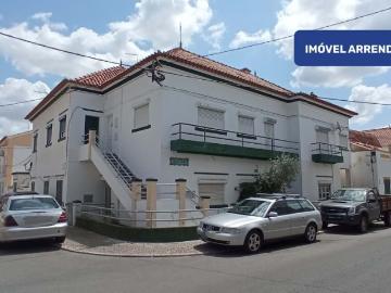 Apartamento T2 IMÓVEL ARRENDADO | NÃO DISPONÍVEL PARA VISITAS | VENDIDO NESSA CONDIÇÃO, Estremoz