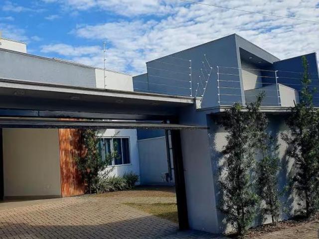 Imóvel de Alto Padrão: Casa à venda em Sinop MT, no bairro Jardim Itália III, com 3 quartos, 1 suíte