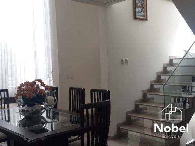 Imóvel de alto padrão em Condomínio Century Park, Cianorte PR: 4 quartos, 4 suítes, 2 salas, 2 vagas